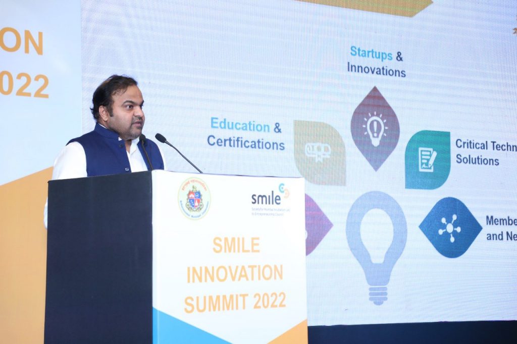 Ketan Mohitkar giving speech at SMILE Innovation Summit 2022