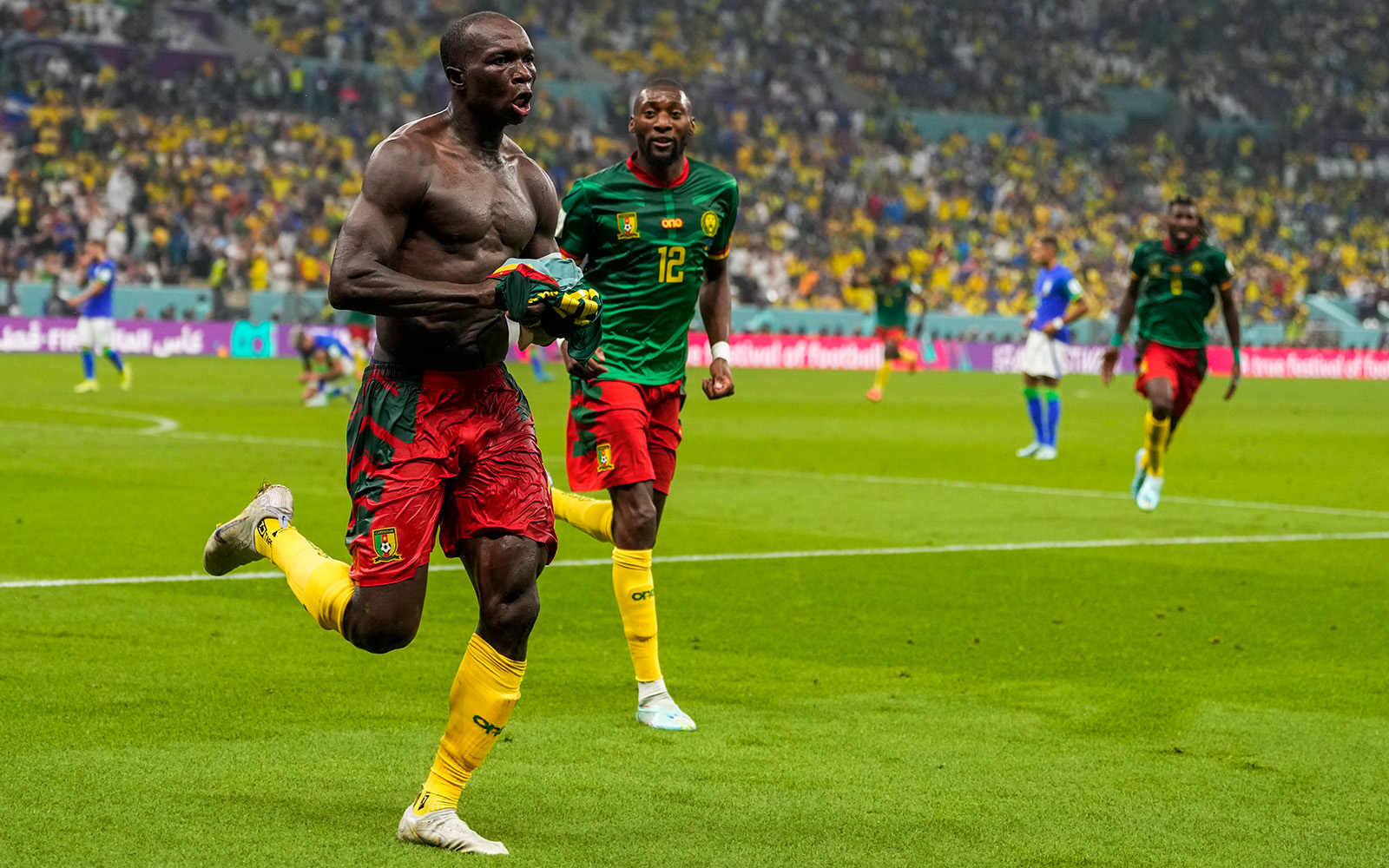 Brazil lose first World Cup group league game this century, qualify as group toppers