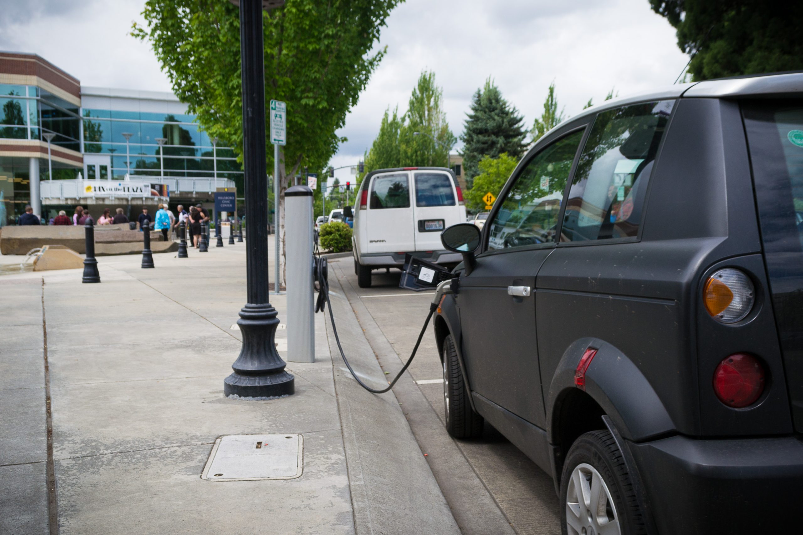 Electric_Vehicle_Charging_Station