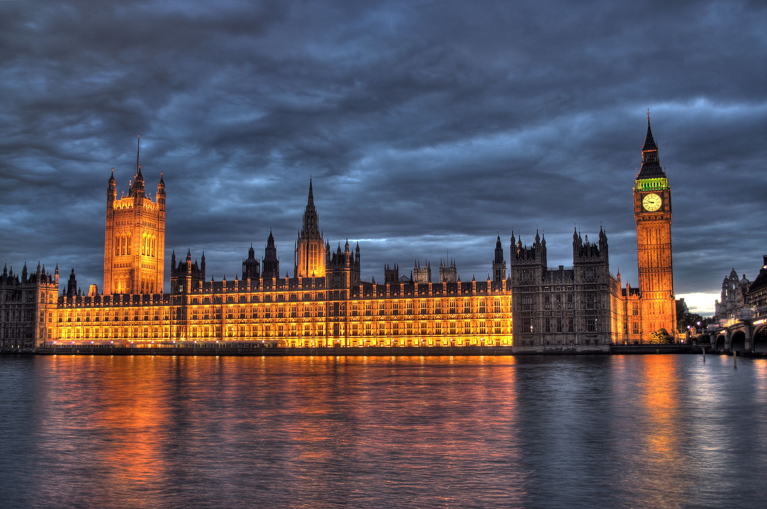 British_Houses_of-Parliament