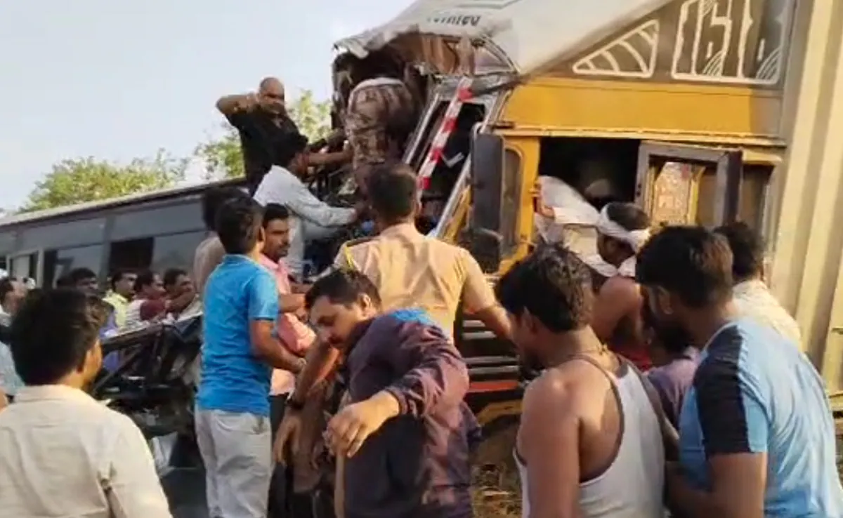 nagpur pune accident