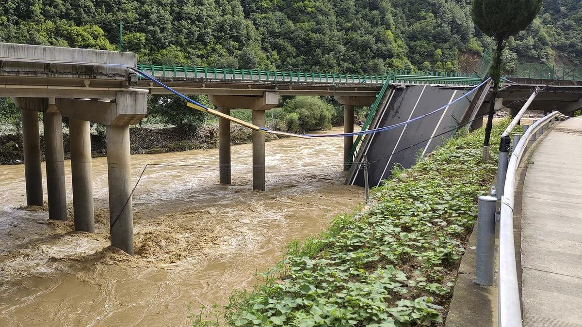 China Bridge Collapsed