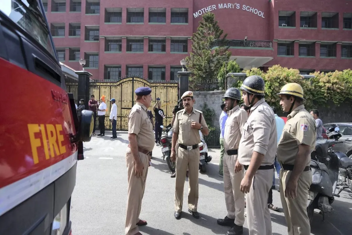 Delhi school bomb threat